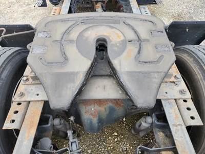 AIR SLIDE Fontaine Fifth Wheel for a 2009 International 4400