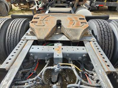 AIR SLIDE Fontaine Fifth Wheel for a 2012 International TranStar 8600