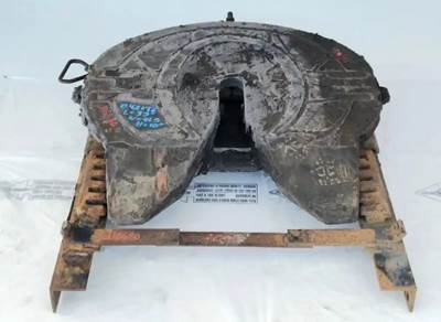 AIR SLIDE HOLLAND Fifth Wheel for a 2014 Freightliner Cascadia 125