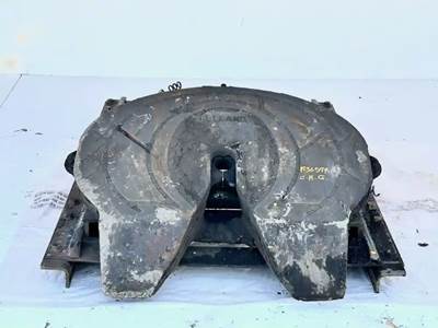 AIR SLIDE HOLLAND Fifth Wheel for a 2005 Mack CXN613