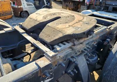 AIR SLIDE HOLLAND Fifth Wheel for a 2012 Freightliner Cascadia 125