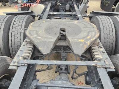 AIR SLIDE HOLLAND Fifth Wheel for a 2021 Freightliner Cascadia 126