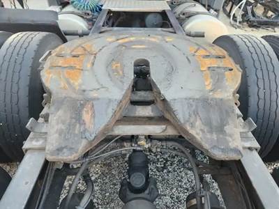 AIR SLIDE HOLLAND Fifth Wheel for a 2017 Freightliner Cascadia 125