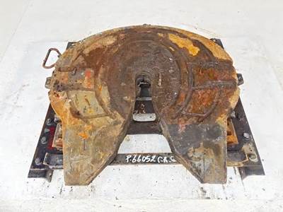 AIR SLIDE HOLLAND Fifth Wheel for a 2015 Freightliner Cascadia 125