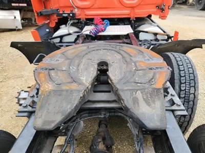 AIR SLIDE HOLLAND Fifth Wheel for a 2022 Freightliner Cascadia 126