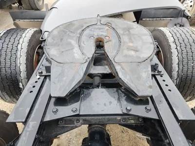 AIR SLIDE HOLLAND Fifth Wheel for a 2024 Kenworth T680