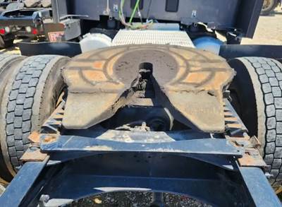 AIR SLIDE HOLLAND Fifth Wheel for a 2023 Peterbilt 579