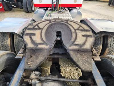 AIR SLIDE HOLLAND Fifth Wheel for a 2020 Kenworth W900