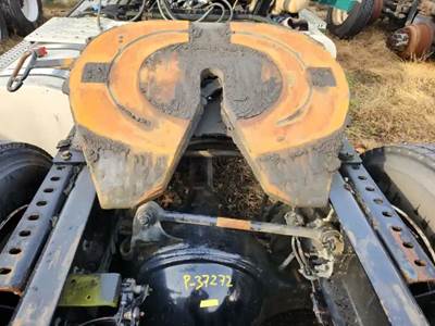 AIR SLIDE Jost Fifth Wheel for a 2015 Mack CXU612