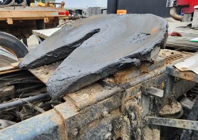 AIR SLIDE Jost Fifth Wheel for a 1990 Western Star 4900