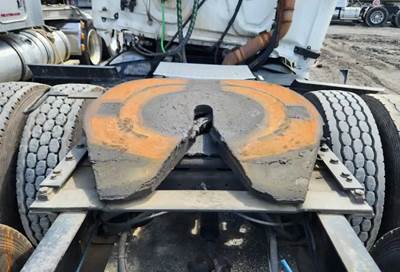 AIR SLIDE Jost Fifth Wheel for a 2021 Freightliner Cascadia 126