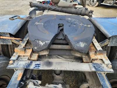 AIR SLIDE Jost Fifth Wheel for a 2013 Peterbilt 386