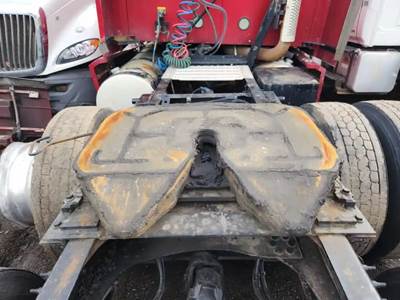AIR SLIDE Simplex Fifth Wheel for a 2016 Mack CXU613