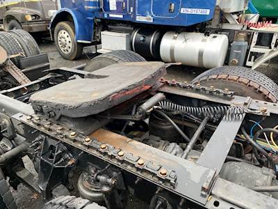 Fontaine AIR SLIDE Fifth Wheel for a 2014 International PROSTAR