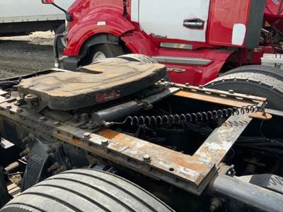 Fontaine AIR SLIDE Fifth Wheel for a 2009 Freightliner Cascadia 125