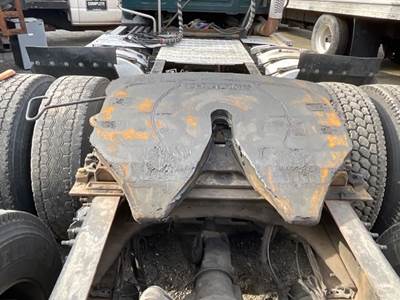 Fontaine AIR SLIDE Fifth Wheel for a 2012 Mack CXU613