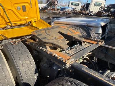 Fontaine AIR SLIDE Fifth Wheel for a 2015 Freightliner Cascadia 125