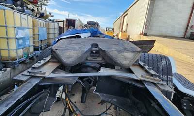 Fontaine AIR SLIDE Fifth Wheel for a 2022 Peterbilt 579