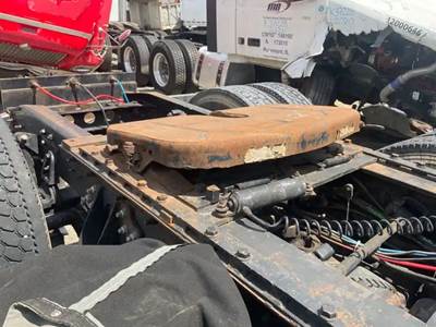 Fontaine AIR SLIDE Fifth Wheel for a 2004 International 8600