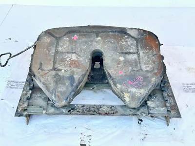 Fontaine AIR SLIDE Fifth Wheel for a 2016 Freightliner Cascadia 125