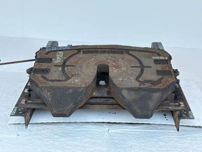 Fontaine AIR SLIDE Fifth Wheel for a 2018 International LT625