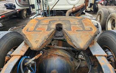 Fontaine Fifth Wheel for a 2013 Freightliner Cascadia 125