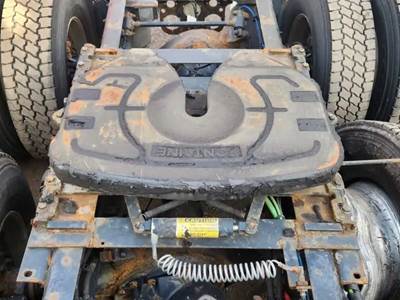 Fontaine Fifth Wheel for a 2021 Freightliner Cascadia 126