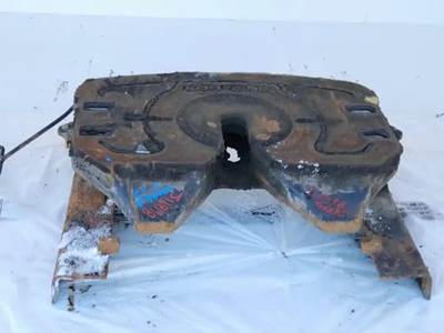 Fontaine Fifth Wheel for a 1997 Freightliner Century Class 120