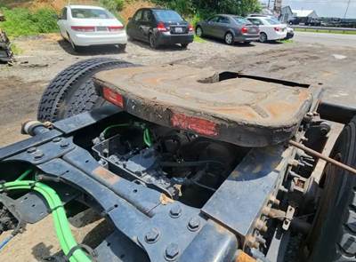 Fontaine Fifth Wheel for a 2020 Freightliner M2 106