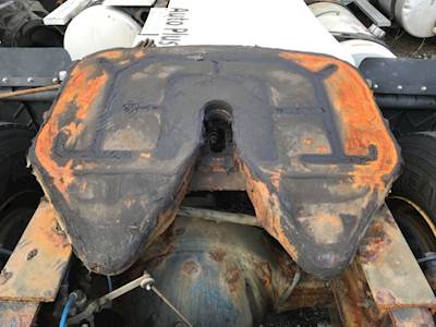 Fontaine STATIONARY Fifth Wheel for a 2014 Freightliner Cascadia 125