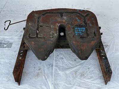 Fontaine STATIONARY Fifth Wheel for a 2015 Freightliner Cascadia 113