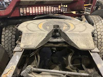 Holland AIR SLIDE Fifth Wheel for a 2011 Freightliner Cascadia 125