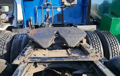 Holland AIR SLIDE Fifth Wheel for a 2020 Kenworth T680