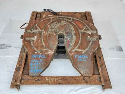 Holland AIR SLIDE Fifth Wheel for a 2005 Mack CXN613