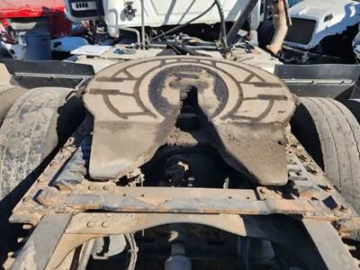 Holland Fifth Wheel for a 2019 Mack Anthem