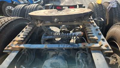 Holland Fifth Wheel for a 2020 Mack Anthem