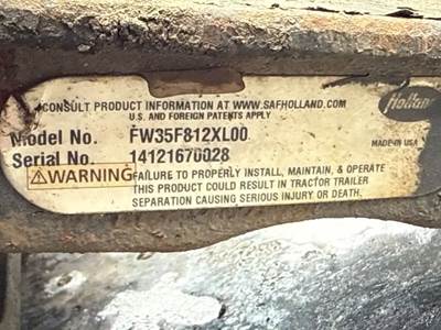 Holland Fifth Wheel for a 2013 Freightliner Cascadia 113