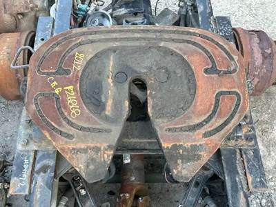 Holland STATIONARY Fifth Wheel for a 2012 Kenworth T660