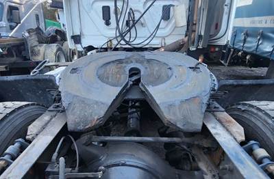 Jost JSK37USL Fifth Wheel for a 2012 Freightliner Cascadia 113