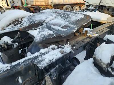 STATIONARY Fontaine Fifth Wheel for a 2019 International RH613