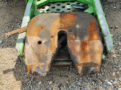 STATIONARY Fontaine Fifth Wheel for a 2020 Peterbilt 389
