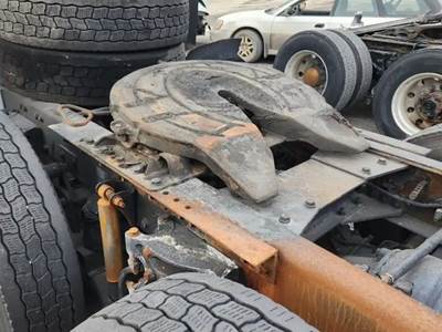 STATIONARY HOLLAND Fifth Wheel for a 2019 Kenworth T680