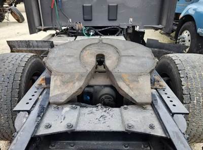 STATIONARY HOLLAND Fifth Wheel for a 2023 Kenworth T680