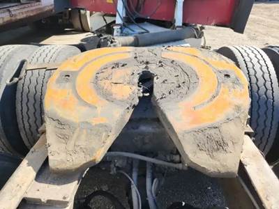 STATIONARY Jost Fifth Wheel for a 1998 International 9200
