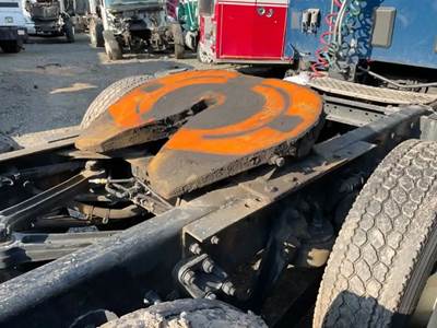 STATIONARY Jost Fifth Wheel for a 2019 Kenworth T680
