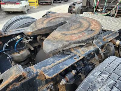 STATIONARY Jost Fifth Wheel for a 2020 Freightliner Cascadia 116 Day Cab