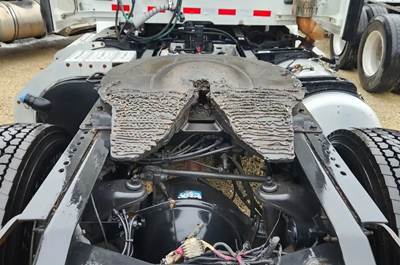STATIONARY Fifth Wheel for a 2018 Peterbilt 579