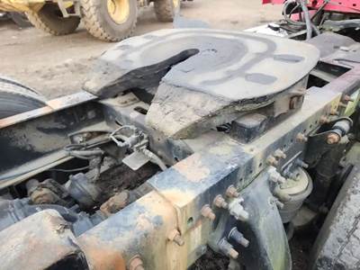 Simplex Fifth Wheel for a 2006 Freightliner Columbia 112