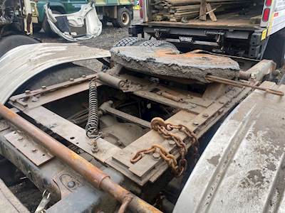 (Used) 2006 Freightliner Columbia 120, Fifth Wheel,  Type: Air Slide, Length: