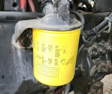 Caterpillar C7 Fuel / Water Separator for a 2007 Sterling LT8500